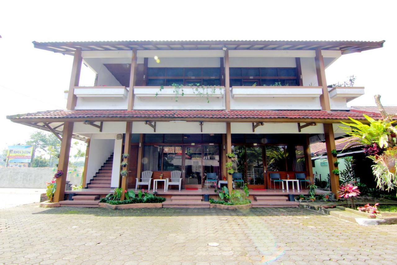 Villa Enggal Lembang Exterior foto